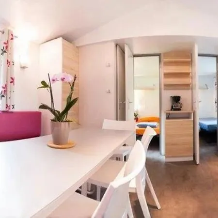 キャンプ場 3 Etoiles - Piscine Chauffee - Perigord 3*