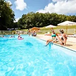 Camping Zecamping 3 étoiles Parc Aquatique Pet Friendly Jacuzzi 3*