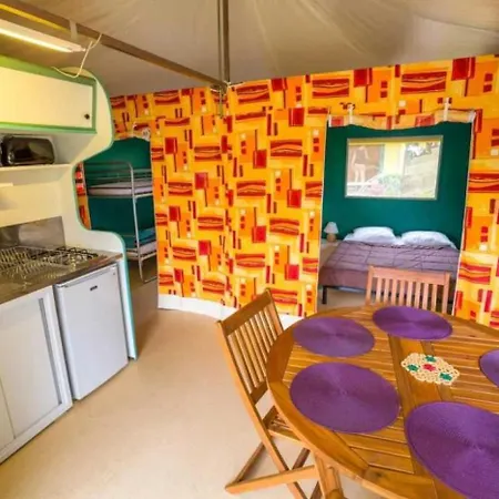 3 Etoiles - Parc Aquatique - Ccbbaia 캠프장