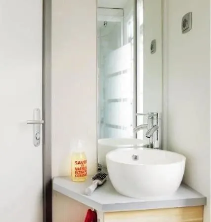 3 Etoiles - Parc Aquatique - Ccbbaia 캠프장 *