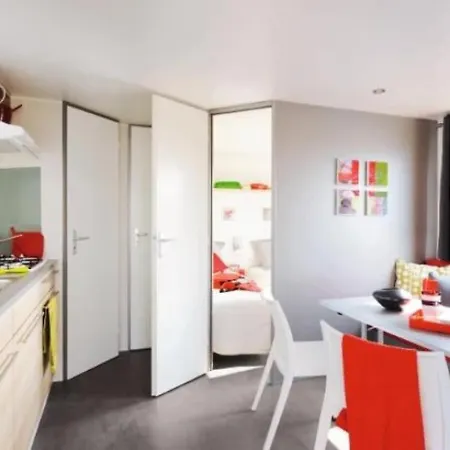 3 Etoiles - Parc Aquatique - Ccbbaia 캠프장 Pommier