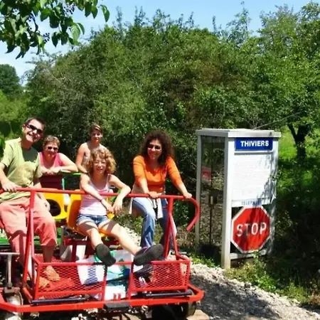 3 Etoiles - Parc Aquatique - Ccbbaia 캠프장 *