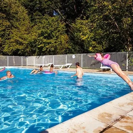 Zecamping 3 Etoiles Parc Aquatique Pet Friendly Jacuzzi 3* Saint-Sulpice-de-Mareuil