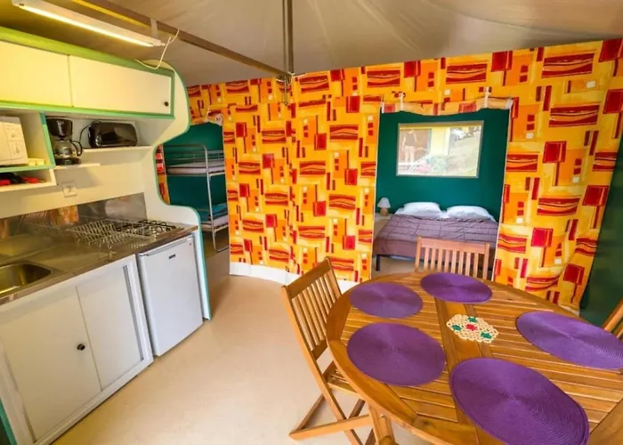 3 Etoiles - Parc Aquatique - Ccbbaia * Pommier