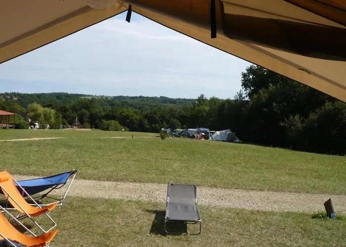 3 Etoiles - Parc Aquatique - Ccbbaia キャンプ場 Pommier