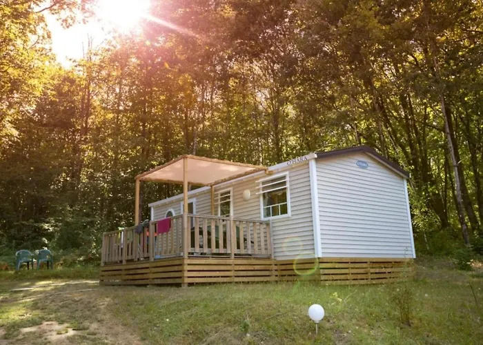 3 Etoiles - Parc Aquatique - Ccbbaia キャンプ場 Pommier