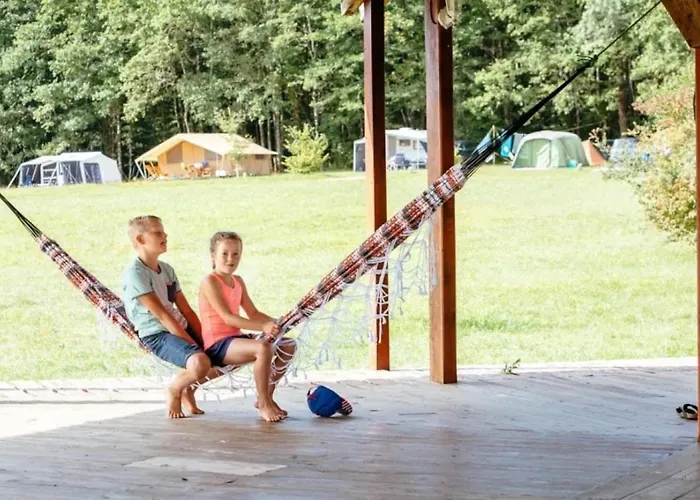 3 Etoiles - Parc Aquatique - Ccbbaia キャンプ場